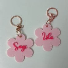 Load image into Gallery viewer, Flower Personalised Keyring
