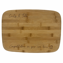 Load image into Gallery viewer, personalised housewarming chopping board