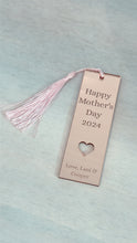 Load image into Gallery viewer, Personalised Mother&#39;s Day Bookmark
